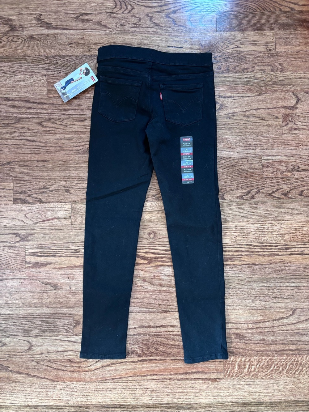 NWT Levi’s Black Pull-On Leggings